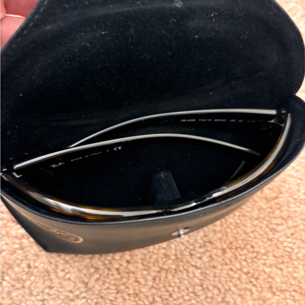 Ray-Ban Rectangular Tortoise Sunglasses Like New - image 7